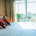 Seafront With Stunning Terrace - Sliema, Malta * 슬리에마