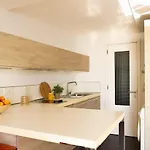 Seafront With Stunning Terrace - Sliema, Malta דירה *