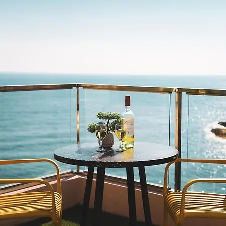 Gorgeous Seaviews From A Stunning Apartment *