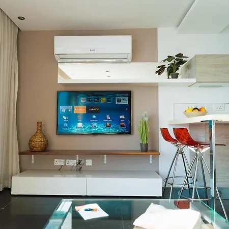 Apartamento Seafront With Stunning Terrace - Sliema, Malta *