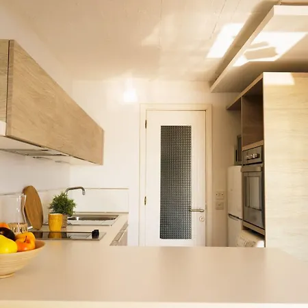 Seafront With Stunning Terrace - Sliema, Malta דירה *