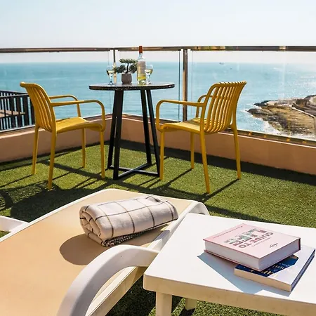 Apartment Seafront With Stunning Terrace - Sliema, Malta