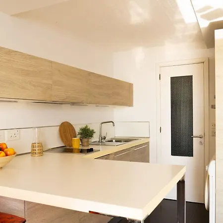 Seafront With Stunning Terrace - Sliema, Malta Daire *