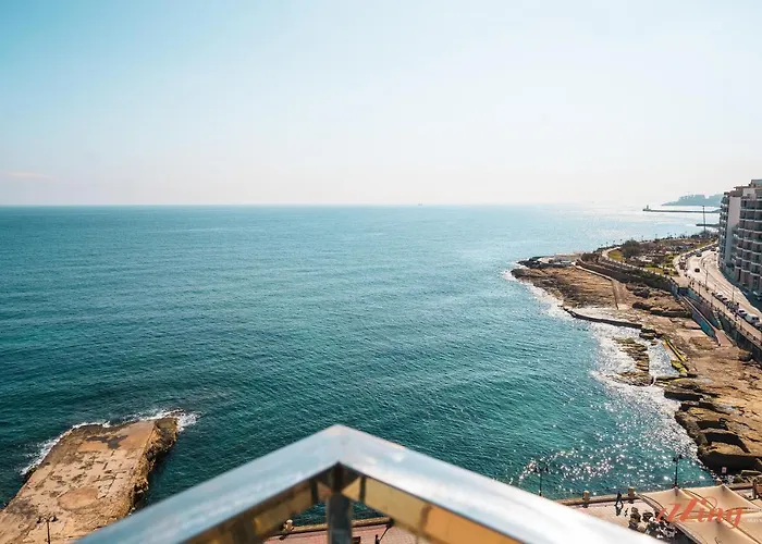Apartamento Seafront With Stunning Terrace - Sliema, Malta