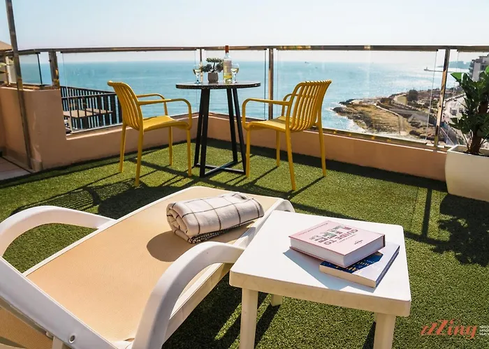 Seafront With Stunning Terrace - Sliema, Malta Apartment *