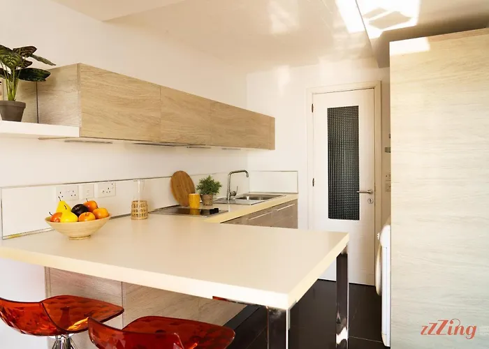 Seafront With Stunning Terrace - Sliema, Malta Apartment *