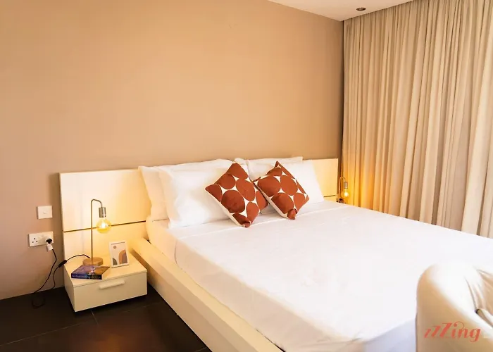 Seafront With Stunning Terrace - Sliema, Malta スリーマ