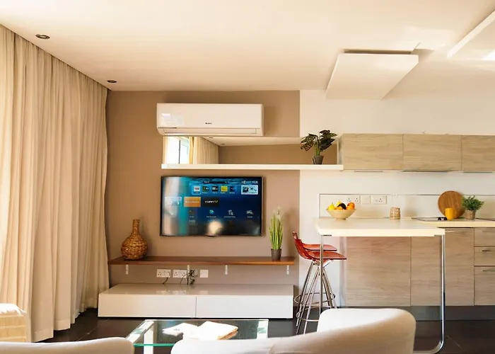 Seafront With Stunning Terrace - Sliema, Malta スリーマ