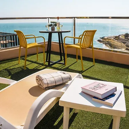 Seafront With Stunning Terrace - Sliema, Malta Διαμέρισμα *